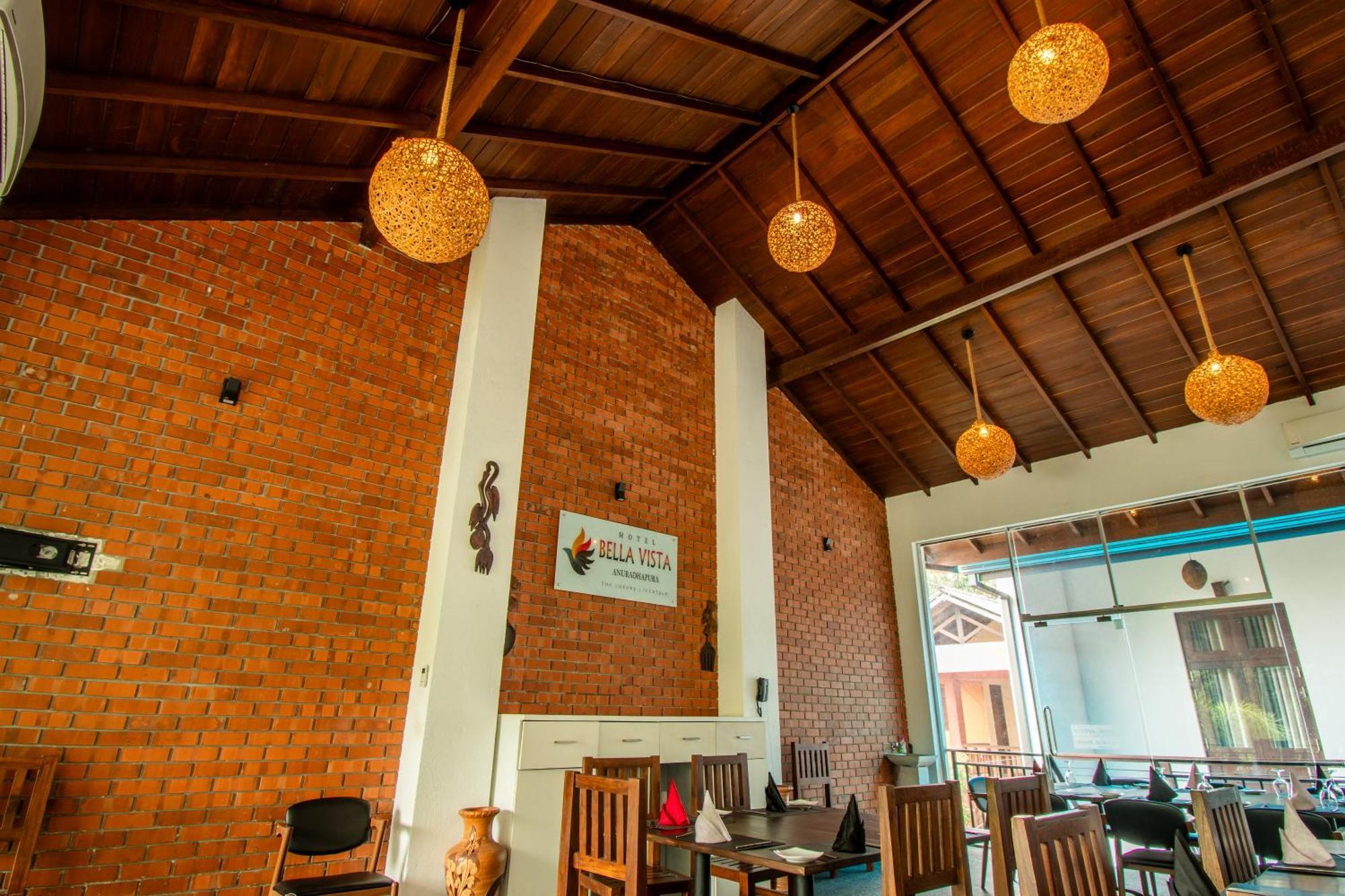 Hotel Bella Vista Anuradhapura Exteriör bild