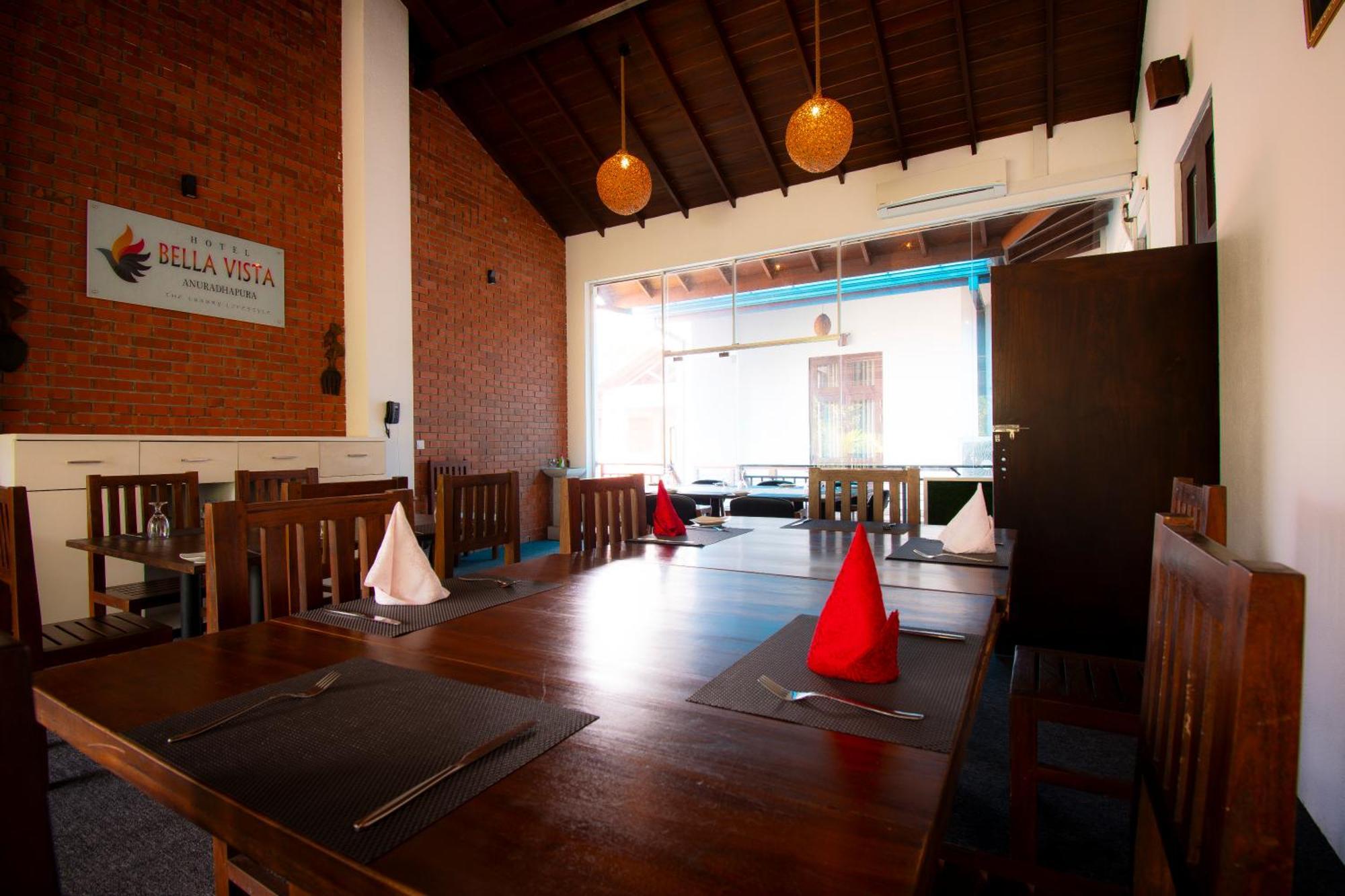 Hotel Bella Vista Anuradhapura Exteriör bild