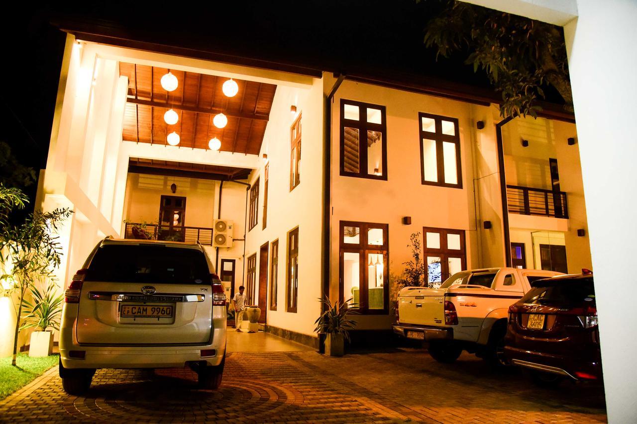 Hotel Bella Vista Anuradhapura Exteriör bild