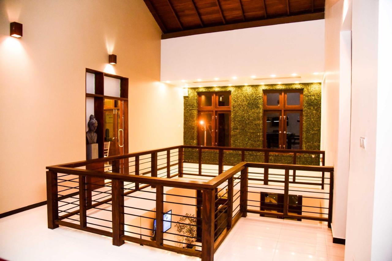 Hotel Bella Vista Anuradhapura Exteriör bild