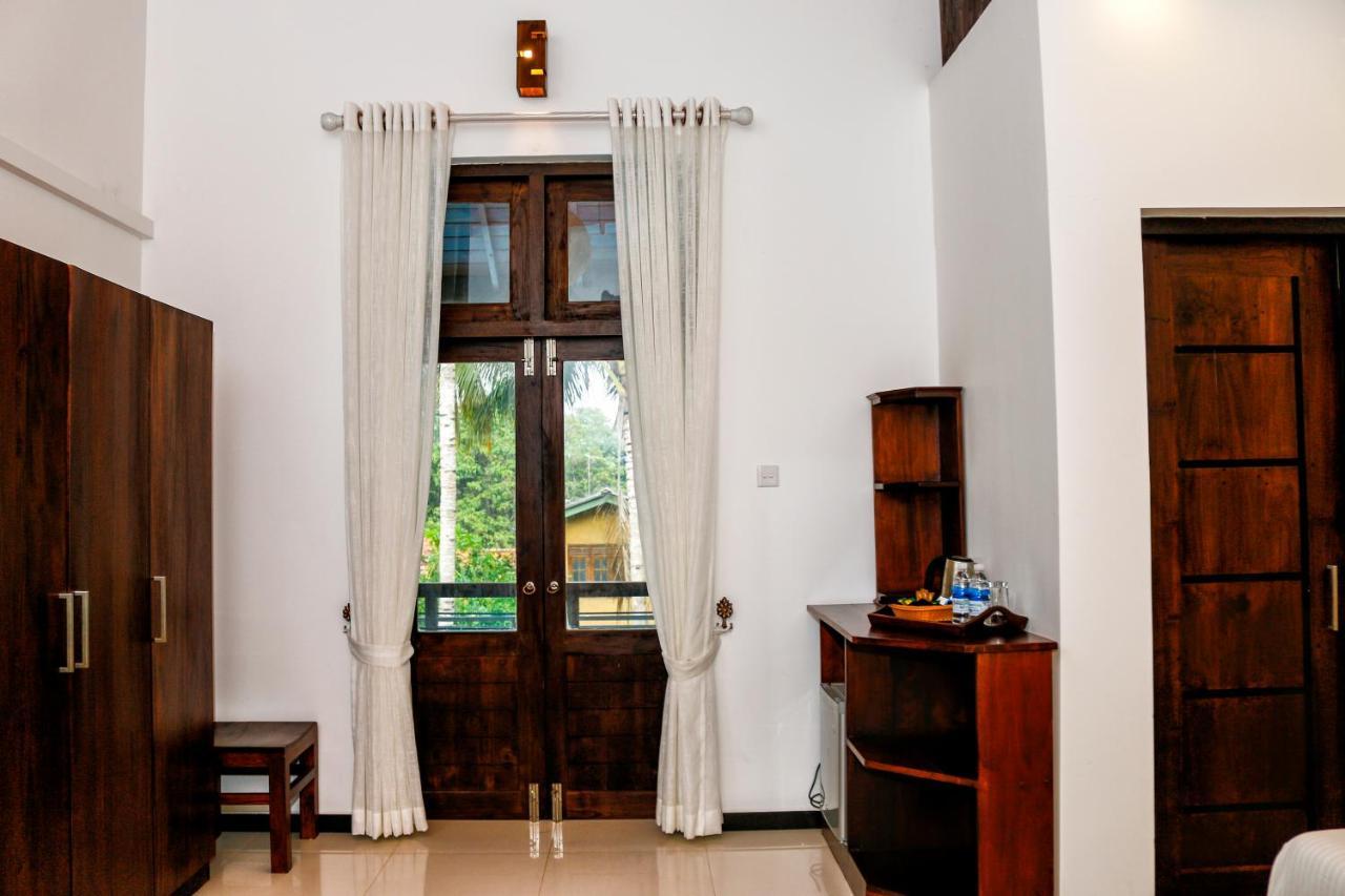 Hotel Bella Vista Anuradhapura Exteriör bild